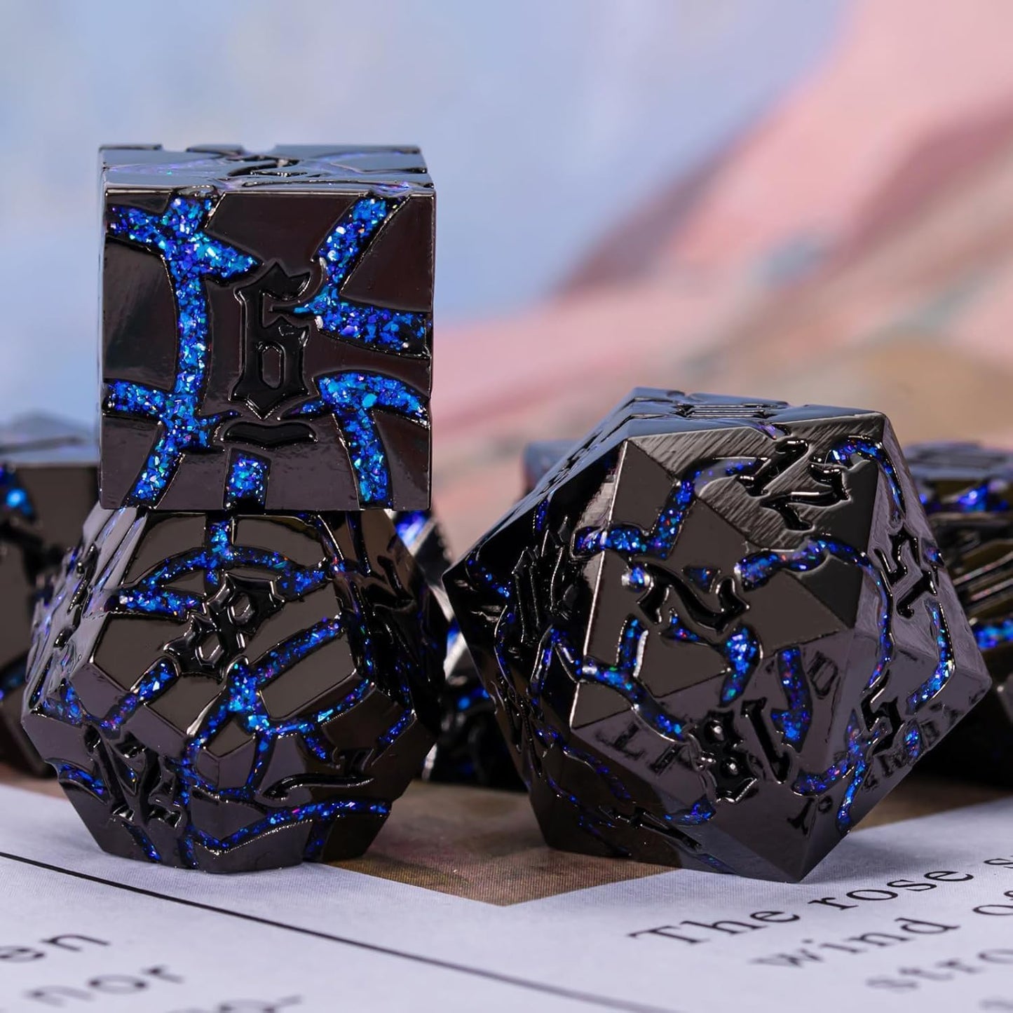 DND Crack Stripe Dice,Metallic Glitter Dice Set with Gift Box,Metal Polyhedral D&D Dice for Role Playing Game(Black Nickel Blue)