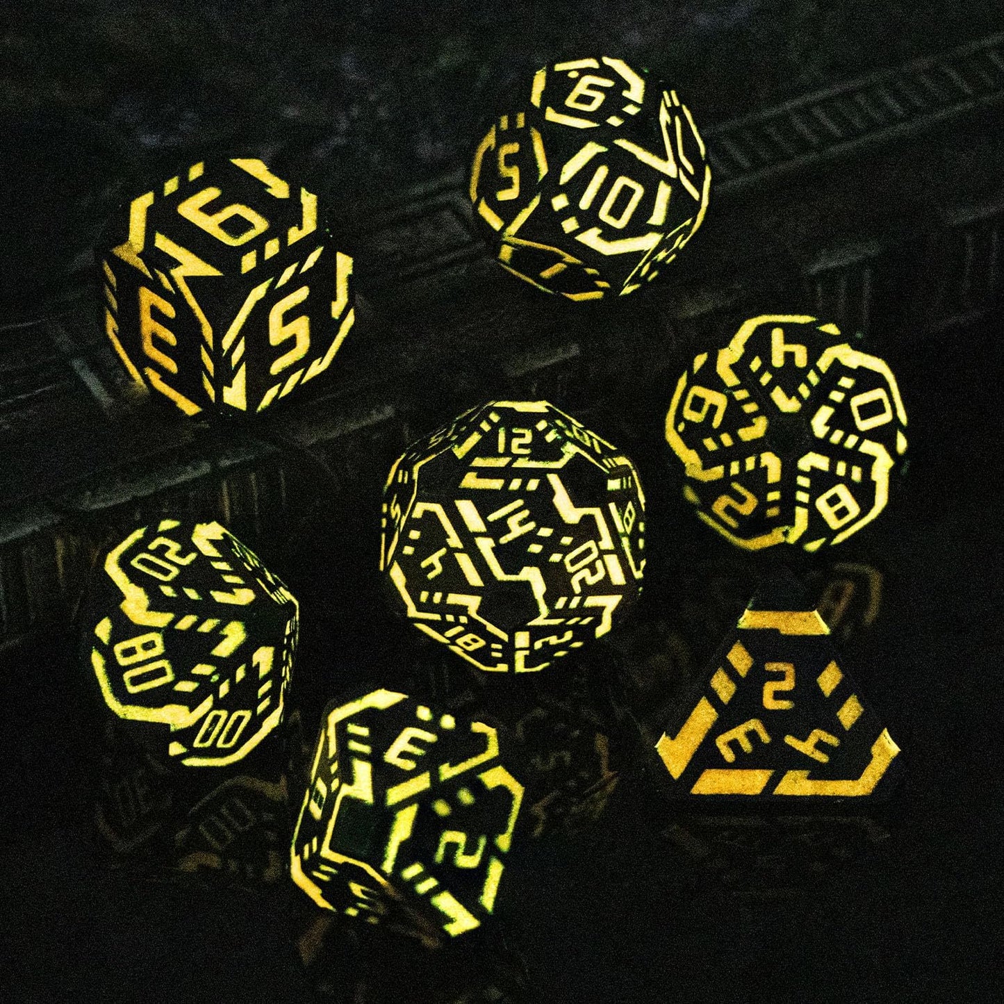 Metal DND Sci-fi Dice Set 7PCS Luminous Orange Stripe Polyhedral Dice for Dungeons Dragons RPG Role Playing Game, Glitter D and D Dice with Gift Box D6 D8 D10 D12 D20